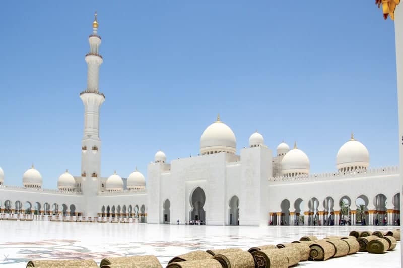 Sunny weather at the Sheikh Zayed Grand Mosque in Abu Dhabi