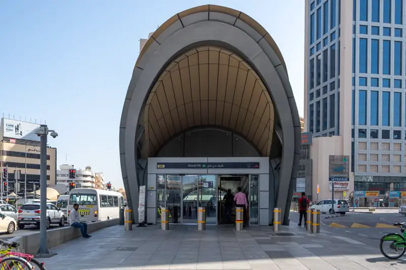 Entrance to Sharaf DG Metro Station